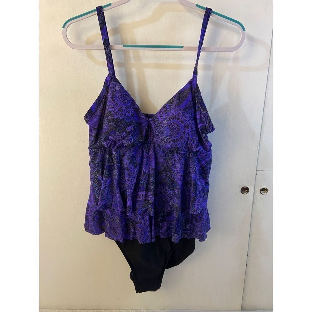 Miraclesuit swimsuit large?  Purple Black Bold Colors‎